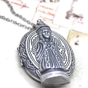 queen chess piece locket necklace. silver ox color