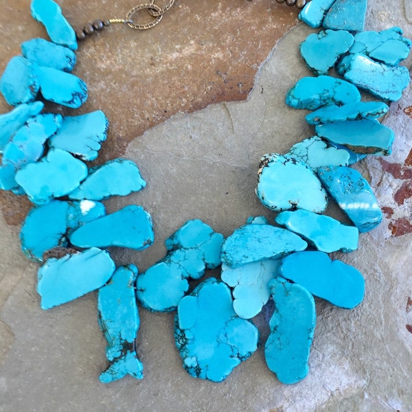 Big bold chunky southwest style turquoise howlite necklace