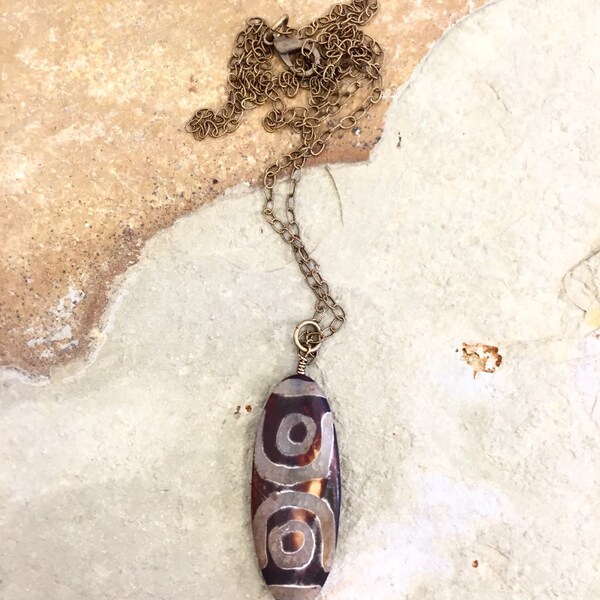 Large carved agate boho pendant necklace