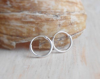 8 mm Tiny Cartilage Hoop, 925 Sterling Silver Hoop Earrings, Round Hinged Hoop, Upper Earring Body Jewelry, Tragus Helix Nose Lip Piercing