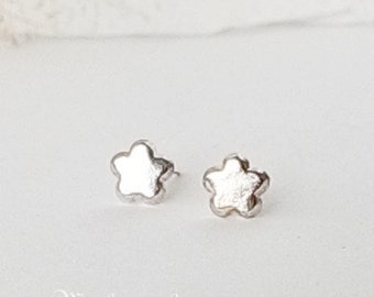 Little flower earrings, 925 Fine Sterling Silver, Tiny Blossom minimalist stud, Charm Kids Earrings, Unisex gift