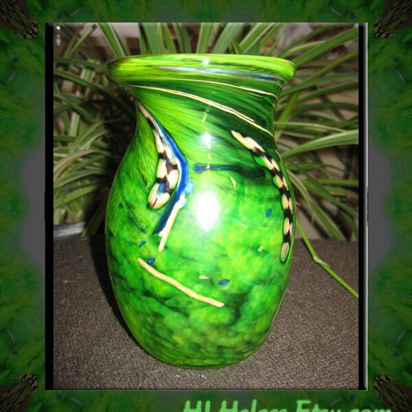 Hand Blown Vase EXQUISITE Contemporary Art Glass LOVELY Green Vessel Home Decor Made by Helen Lee Hoffman