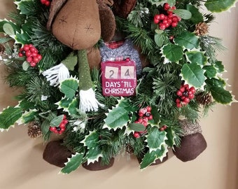 Count Down Moose Christmas Pine Wreath, Moose Wreath, Count Down Advent Moose Home Decor Wreath, Pine  and Moose Wreath, Front Door Wreath
