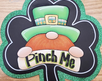 St. Paddy's Day Gnome Shamrock, Leprechaun Gnome, Shamrock Gnome Hanger, Wreath Attachment, Wall Decor, Painted Gnome for St. Patrick;s Day