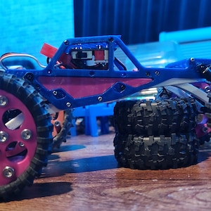 scx24 Spyder  frame angled skid