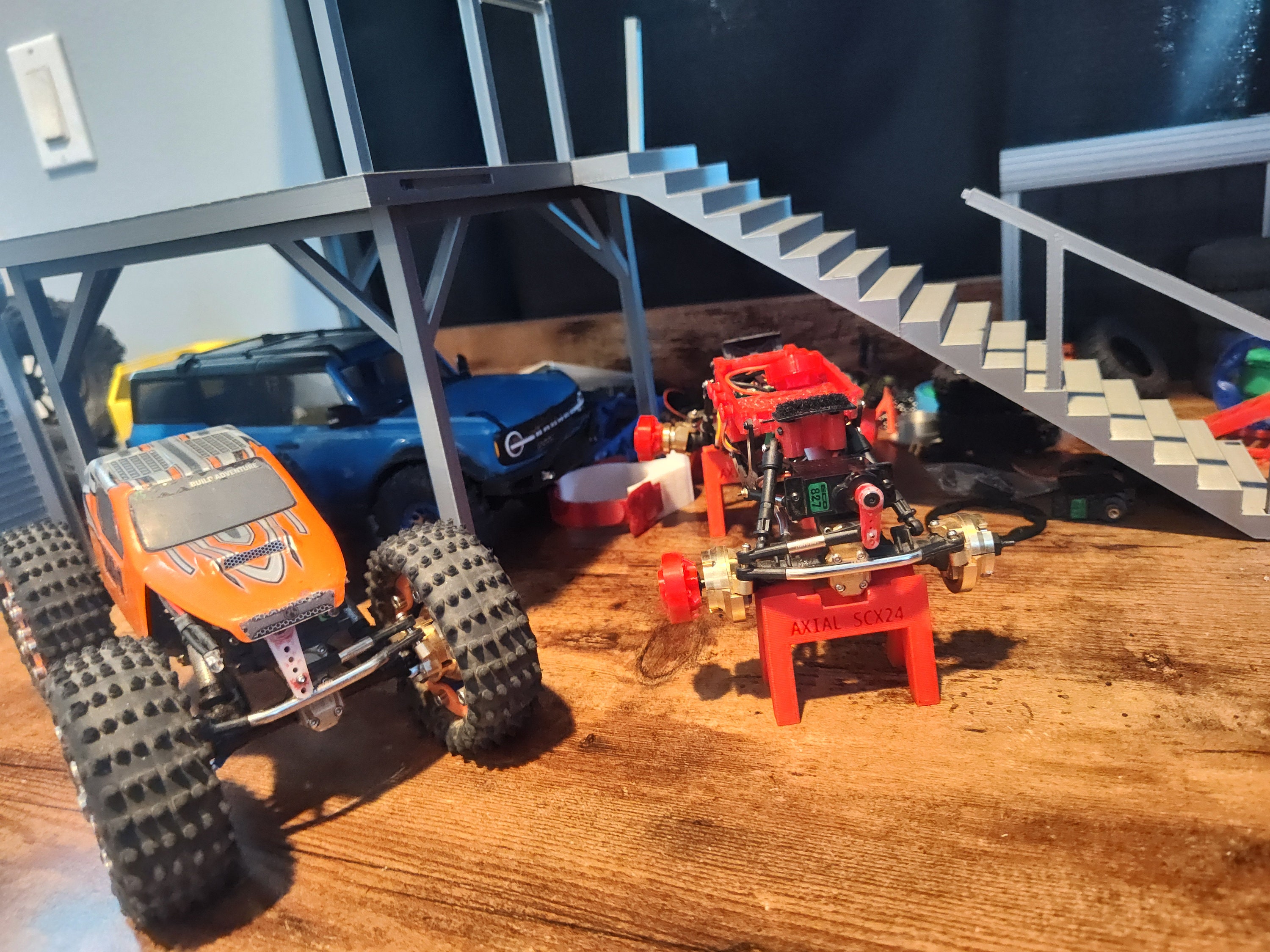 GLOBACT Soporte Multifuncional Para Coche RC Soporte De Trabajo RC Soporte De Reparación RC Rotación De Interruptor De 360 ° 5 Niveles De Altura Elevación O Inferior Con Base De Tornillo