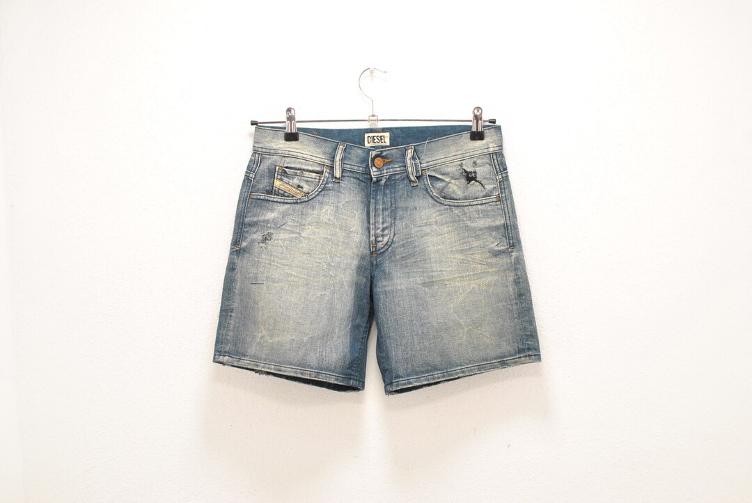Pantaloncini jeans da donna vintage Diesel, taglia 26