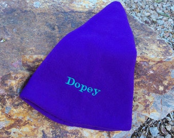 DOPEY Floppy Purple Hat para niños - BORDADO - Listo para enviar