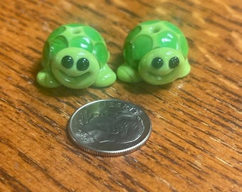 Handmade Lampwork Glass Turtle Bead Pair, Artisan Glass Animals, Jewelry Making Supplies