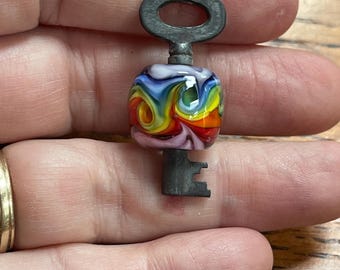 Hippie Lampwork Beaded Key, Simply Lampwork by Nancy Gant, SRA G55