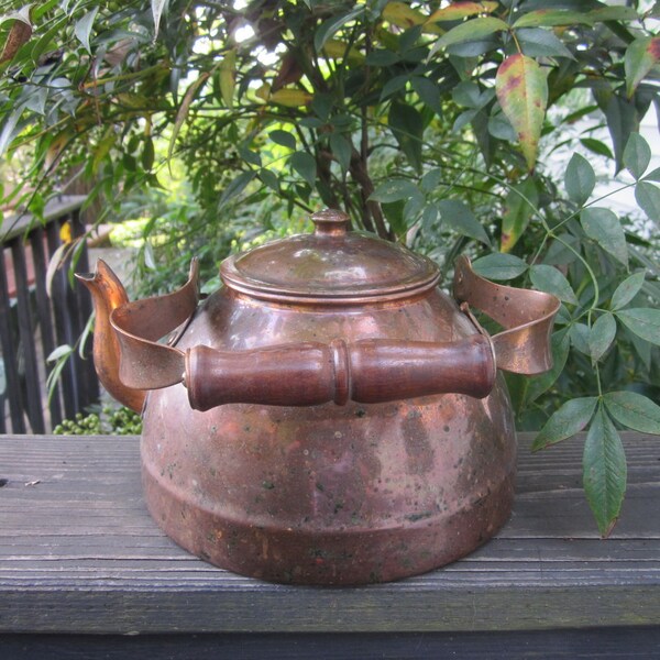 Vintage Copper Tea Kettle - Rustic Decor - Farmhouse Kitchen