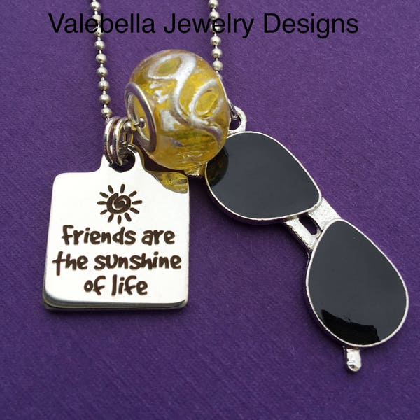 Best Friends Necklace, Best friend jewelry, Friendship jewelry, Friendship necklace, Besties charm necklace, girls jewelry, bff jewelry