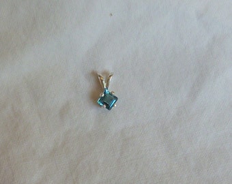 square cut 4 MM blue zircon sterling silver pendant