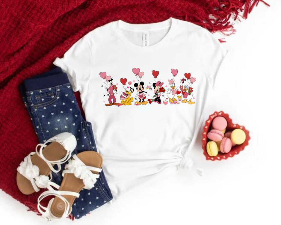 Discover Disney Valentinstag, Mickey Und Minnie Valentine T-Shirt