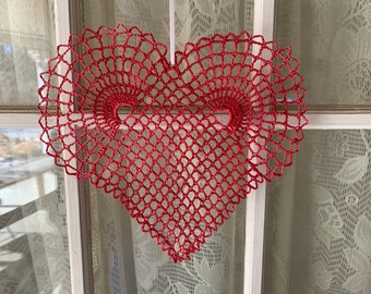 Hanging Heart Doily / Heart Doily Window Ornament