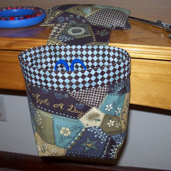 Thread Catcher / Scrap Caddy / Pin Cushion / With Rubberized Gripper Strip / Crazy Quilt Patterned Fabric