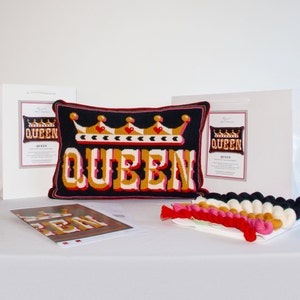 Queen Cross stitch kit - small