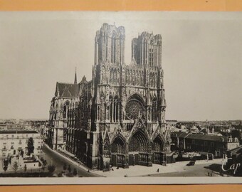 Reims Notre Dame Cathedral Church RPPC Antique Vintage Postcard (MP32)