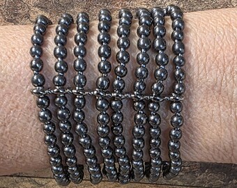 Gray Pearl Bracelet, Chunky Eight-Strand Stretch Bracelet