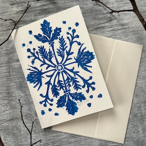 Carte pour notes Baies d'hiver et chardon - Bloc d'encre bleu fait main - Carte de vœux vierge 5 x 7