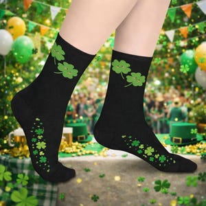 Calcetines de media caña con estampado de trébol verde / Diseño de trébol del Día de San Patricio