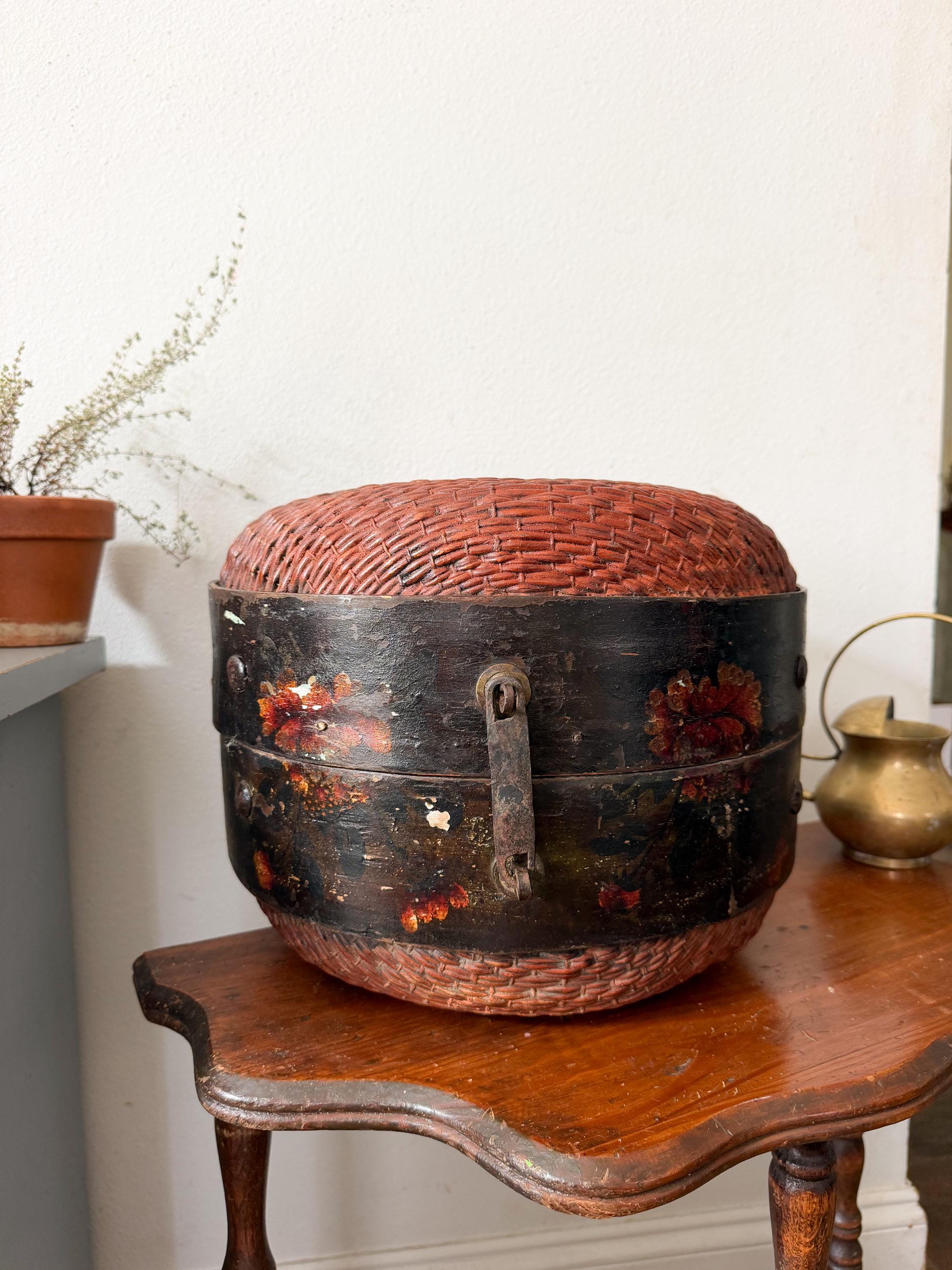 中国 籠 入れ物 古美術　ヴィンテージ 骨董 朱漆塗 提籃 彫刻装飾付き Japanese Chinese Lacquered Basket Box - Etsy