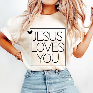 Comfort Colors® Jesus liebt dich T-Shirt, Glaube Shirt, christliches Geschenk, Glaubensgeschenk, christliche Shirts, religiöses Sweatshirt für Frauen, Boho Shirt