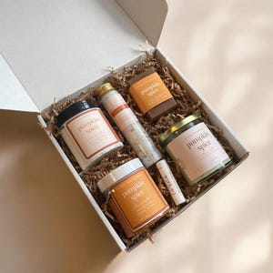 Spa Gift Box Birthday Present for Friend Gift Set Bath Collection Luxury Items Beauty Kit Relaxation Bundle Home Spa Day Treat Best Friend
