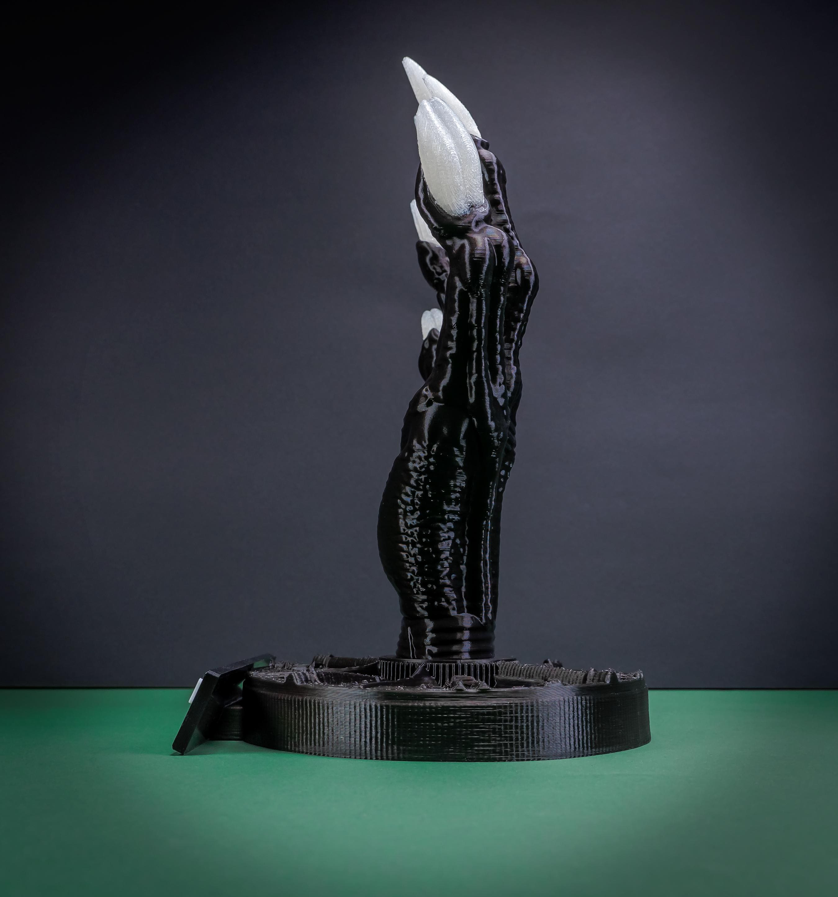 Alien Hand | Xenomorph Hand |real Size |alien | Plastic Model | 3d ...