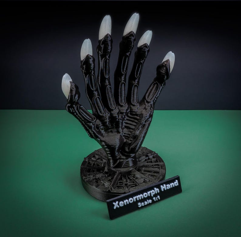 Alien Hand | Xenomorph Hand |real Size |alien | Plastic Model | 3d ...