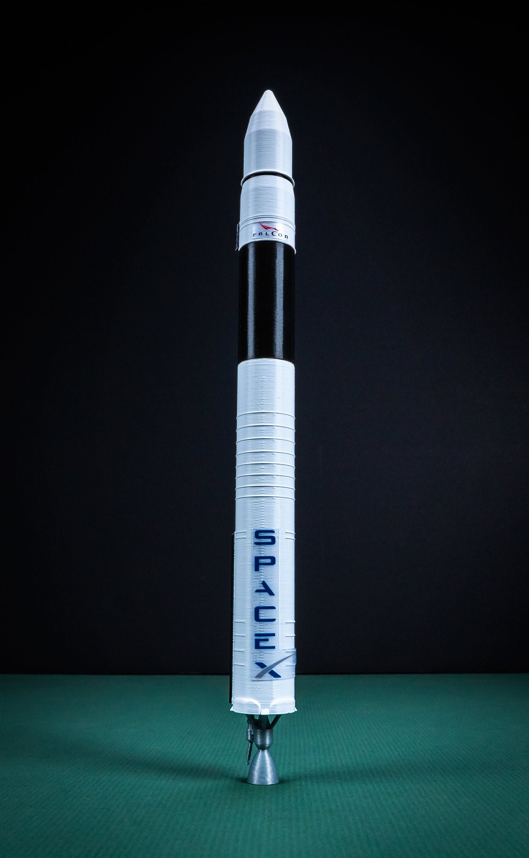SpaceX Falcon1 ロケット模型 スペースX NASA JAXA Falcon 1 | Plastic Model | Rocket | Spacex | Nasa | Scale 1:72