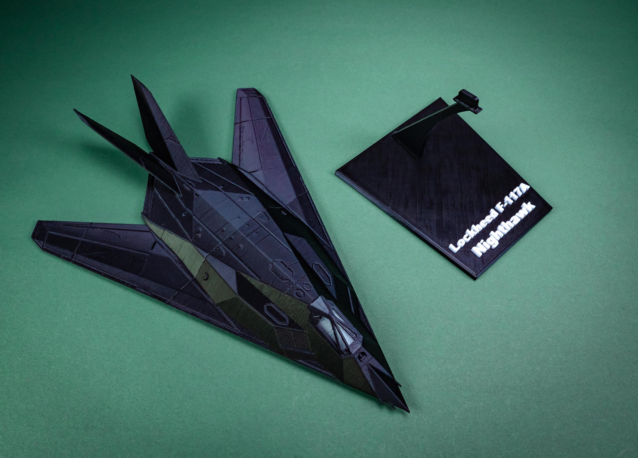 F-117A 金属ボディー STEALTH 1:48 MACKIT製 F-117A 金属ボディー