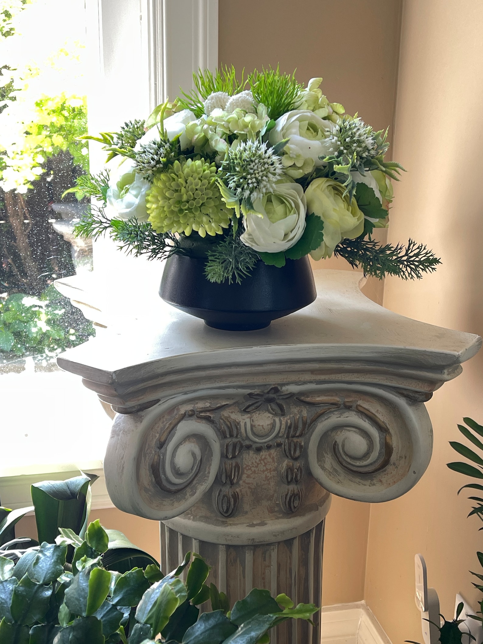 Green & White Floral Arrangement Camellia Bouquet in Black Vase Etsy — free download
