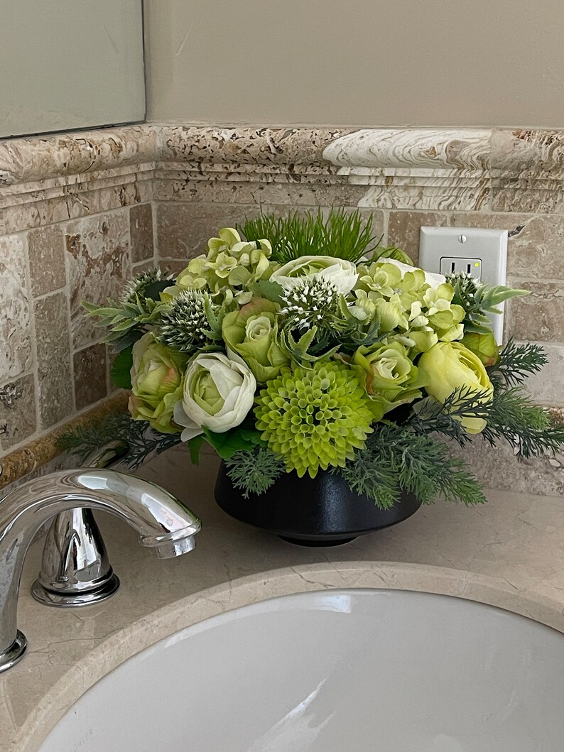 Green & White Floral Arrangement Camellia Bouquet in Black Vase Etsy — free download