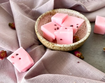 Dark Rose & Vanilla soy wax melt | strong scented melts | floral and fruit scented wax melt snap bar