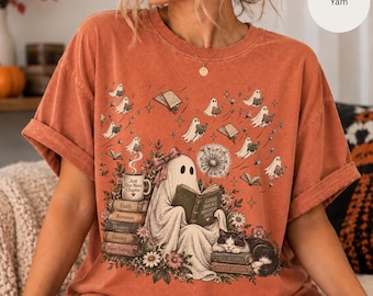 Ghost Reading T-Shirt | Bookish Spooky Shirt, Floral Ghost Tee