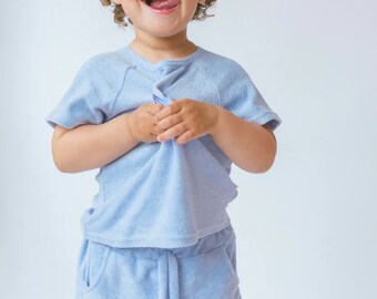 Blaues 3-teiliges Handtuch-Set – Oberteil, Shorts und Mütze / Jungenbekleidung / Mädchenbekleidung / Kinderbekleidung / Sommerbekleidung / Frottee-Sets