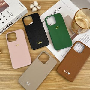 Gepersonaliseerde leren iPhone-hoes, aangepaste monogram initiaal iPhone 16, 15, 14, 13,12,11, XR, X, Mini, Pro, Max - Gepersonaliseerd leren cadeau-idee