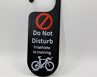 Door hanger / door sign "Do Not Disturb – Triathlete in Training"