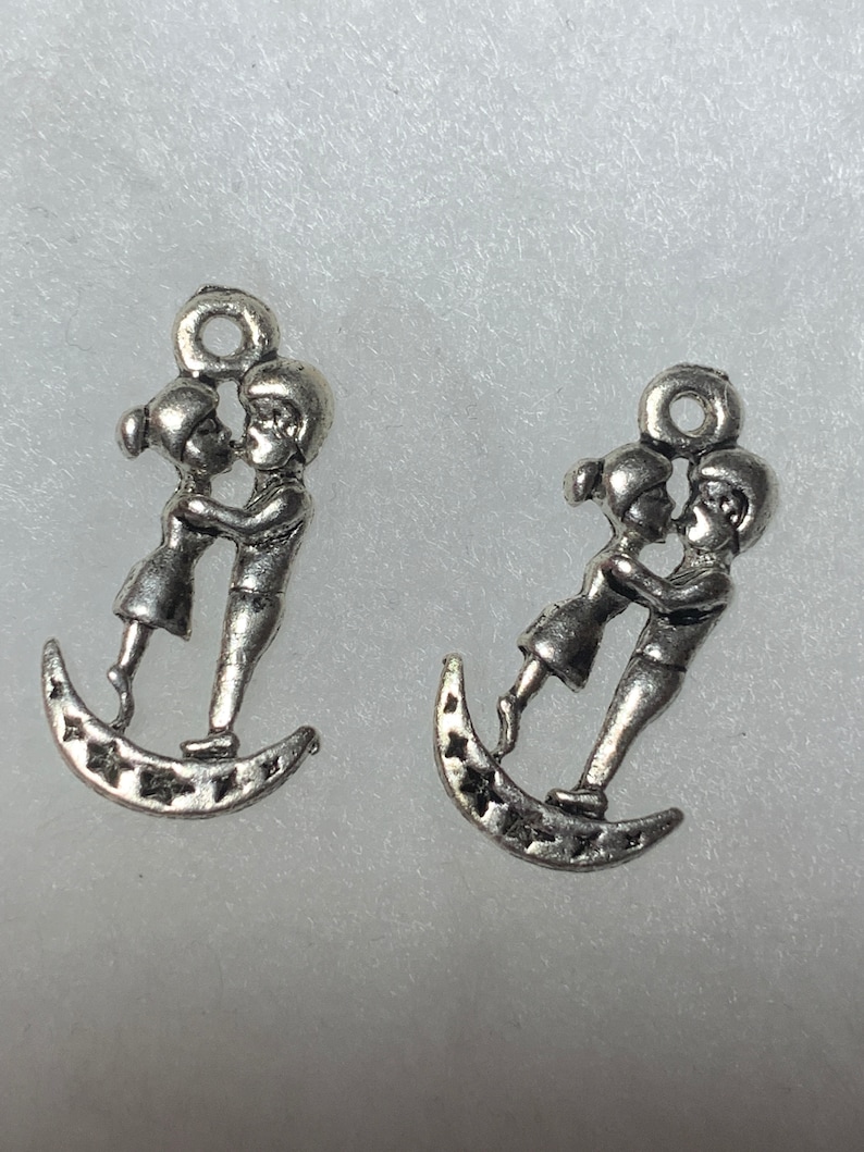 6 Boy Girl Kissing on the Moon Charms Very Cool Charm 15x25mm silver plated