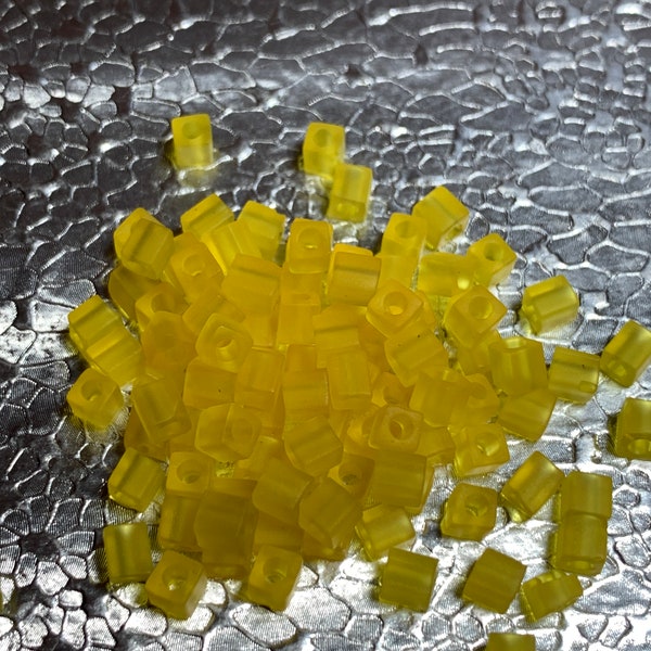 Cube Beads Miyuki Translparent Frosted Yellow  100 Beads  4mm
