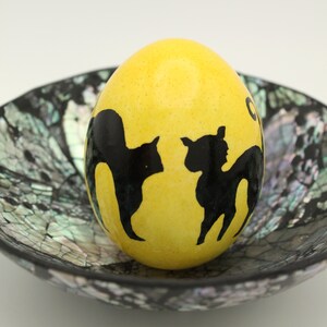 Black Cat Halloween Batik Egg, Yellow and Black Dyed Chicken Egg, Halloween Decor, Cat Lover Gift image 4