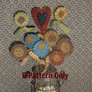 E-Pattern Wool Flower Bouquet FolkArt Primitive Heart Applique PDF