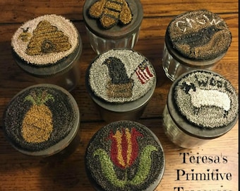 E Pattern PN251 Everyday Jar Toppers Ornaments Pins Crow Bee Hive Tulip Sheep Flag
