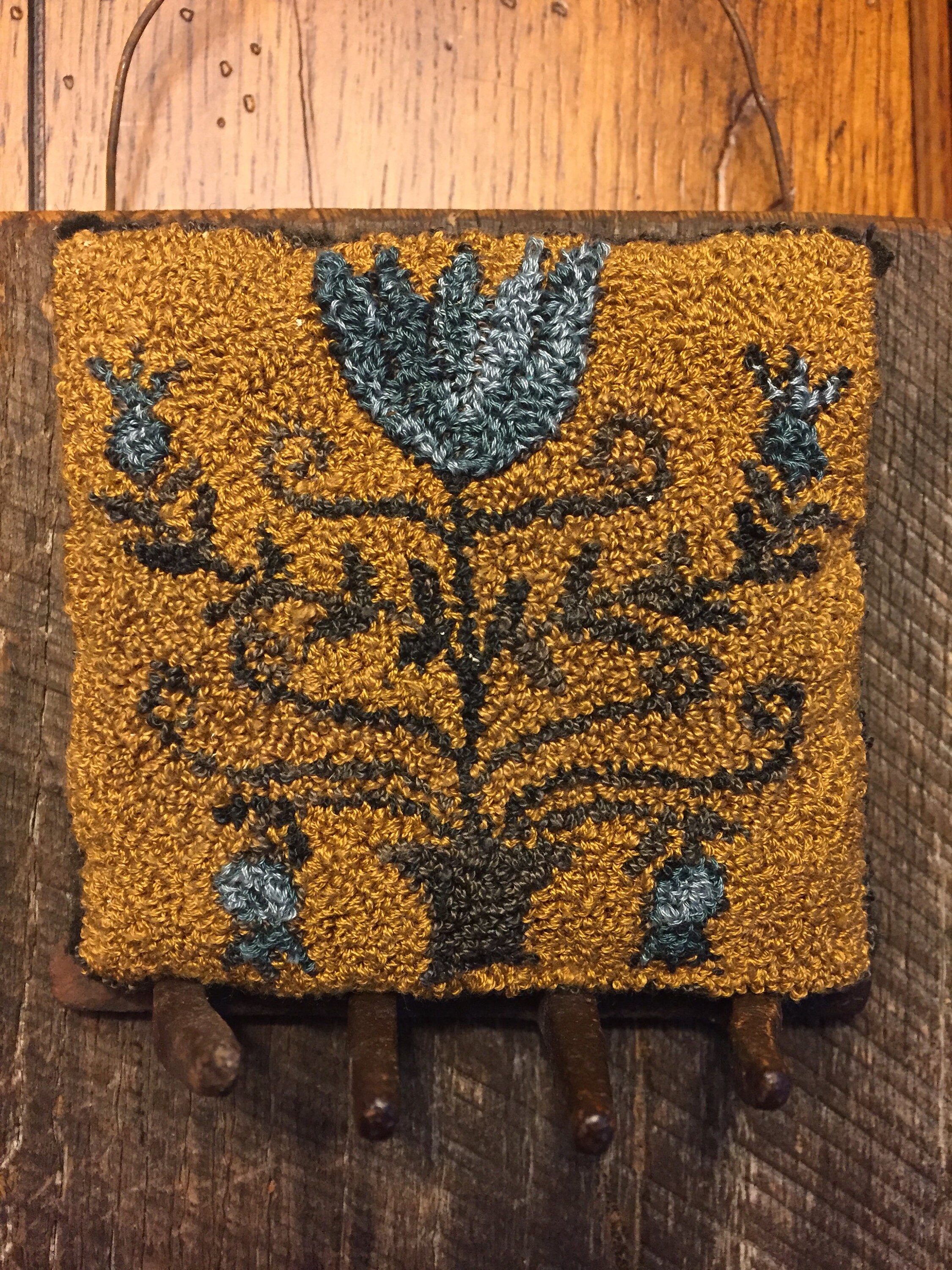 Hooked Rug Pattern Linen Bell Tulip - Etsy