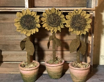E-Pattern Hooked Sunflower in a Pot