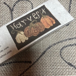 Hooked Rug Pattern on Linen Harvest Pumpkins - Etsy