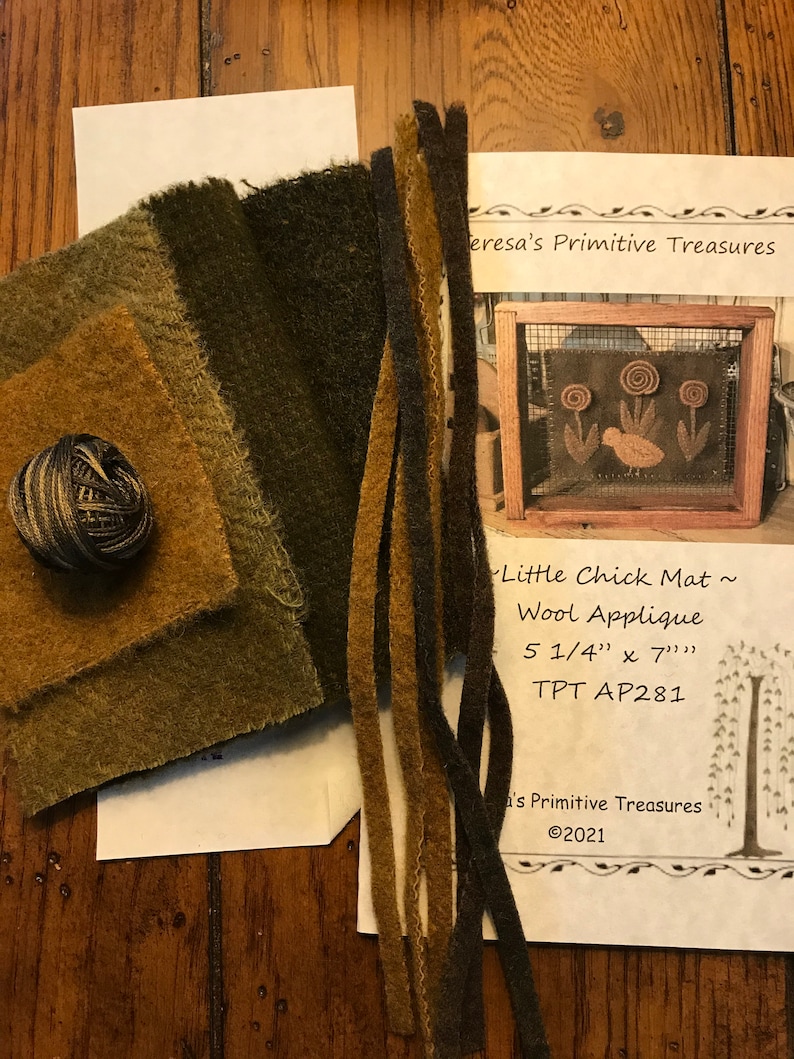 AP281 Little Chick Wool Applique Mat Kit - Etsy