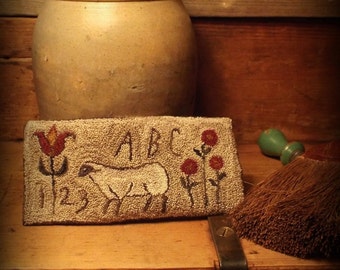 E Pattern PN210 Punch Needle Folk Art Sheep