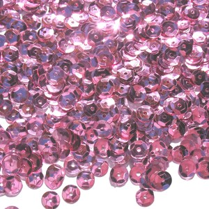 Petal Pink - Crafter&#39;s Square 6mm Metallic Cup Sequins